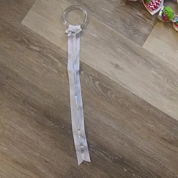 🍒Girls Bow Bundle 🍒 - Picture 3 of 8